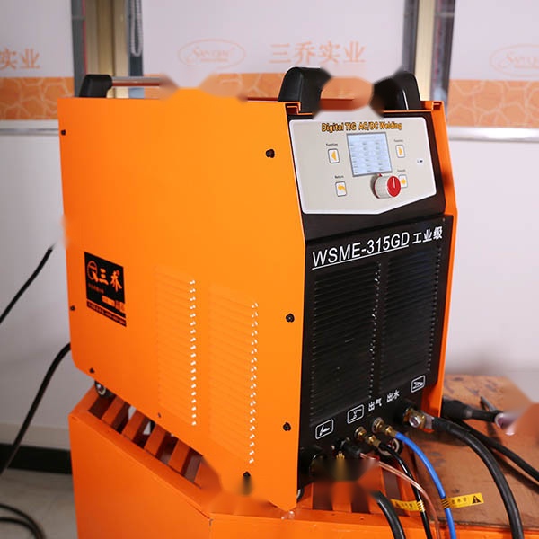 3.5 Inch TIG LCD Welding Machine With AC DC Inverter 7.5KVA Power