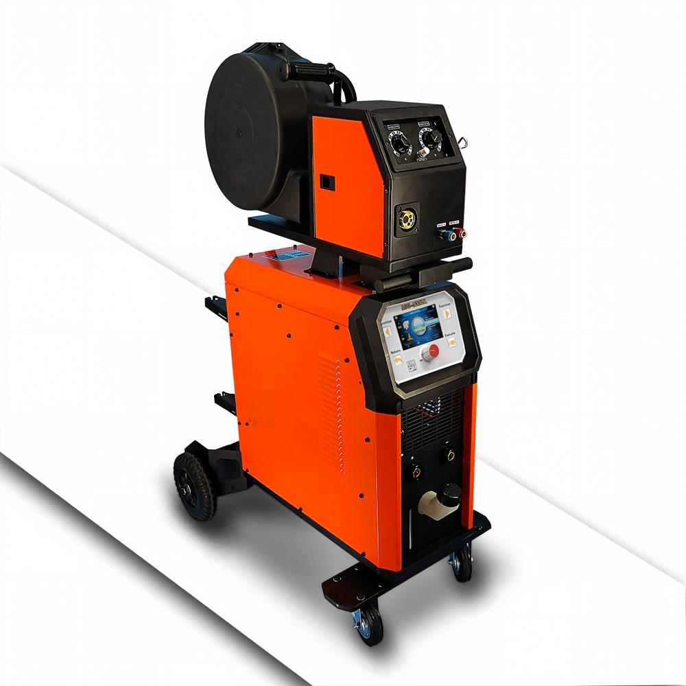 500A Single Pulse MIG Welder Water Cooling With 5 Inch Full Colored LCD Display